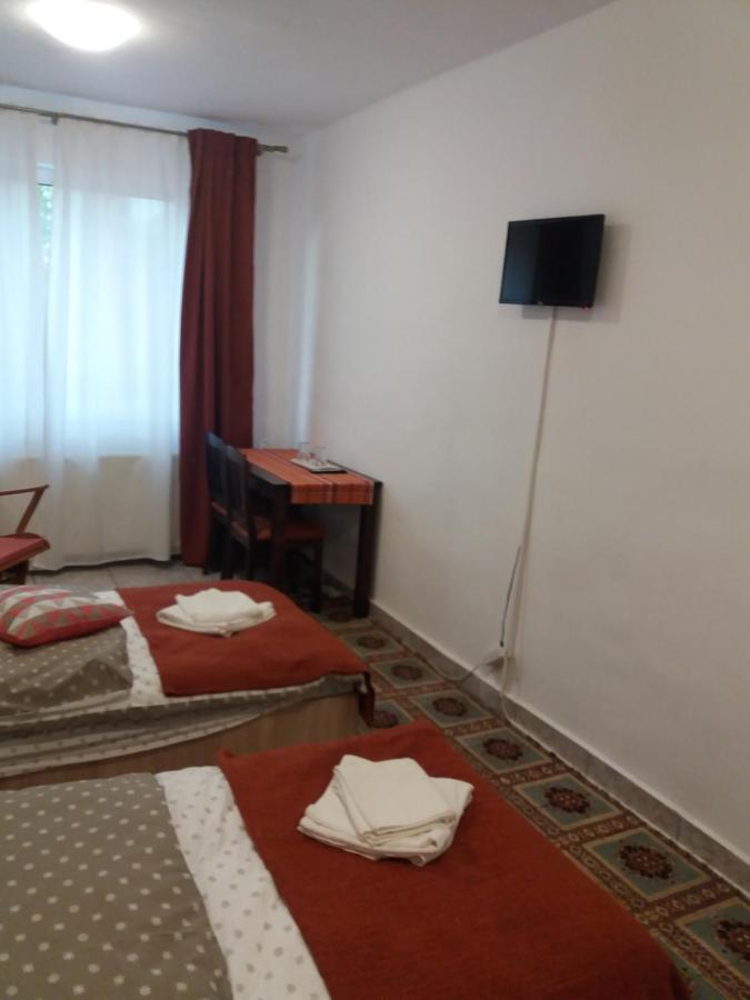 Ferienwohnung Cazare Neu-Arad Autostrada Exterior foto